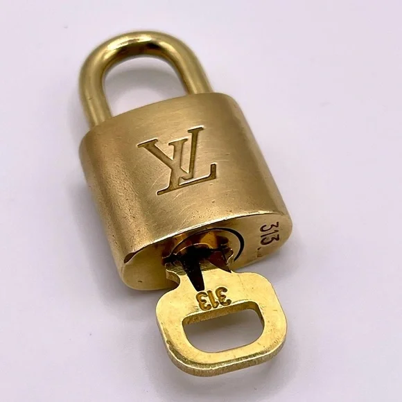 100% Authentic and pre loved Louis Vuitton - Gold Lock and Key set - #313 - Picture 2 of 6